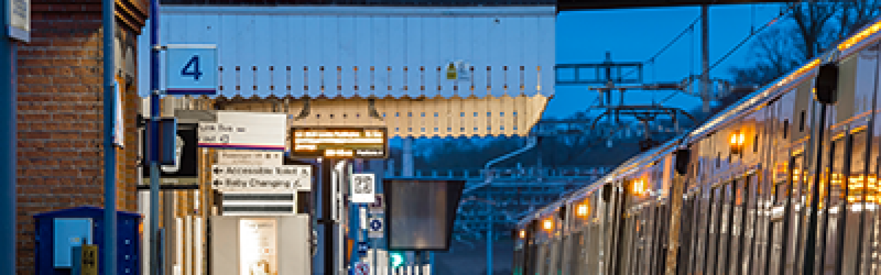 Full width banner How to light for rail Desktop image Articles 3320x1000px
